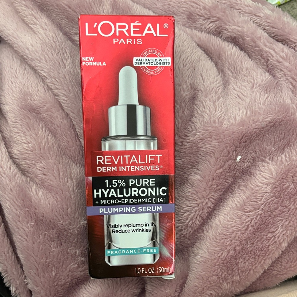 L'Oreal Revitalift Hyaluronic Serum - Red and Silver